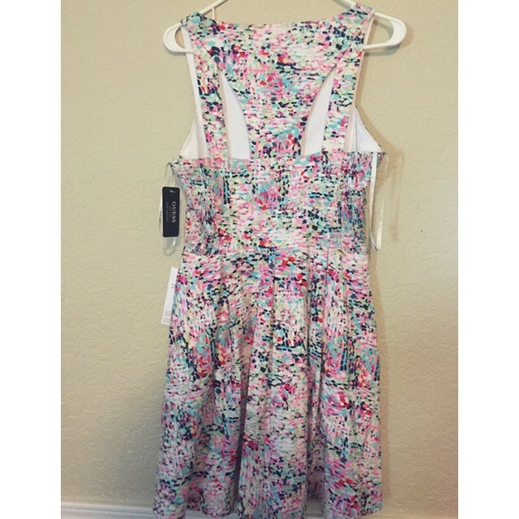 Guess dress - Picture 2 of 4
